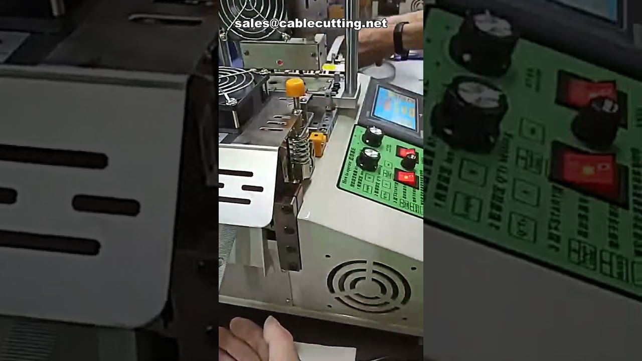 布料二孔鈕扣打孔機｜高效工業級製鈕設備